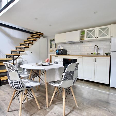 Studio Apartment By Hi5- Rozsa Street ブダペスト エクステリア 写真
