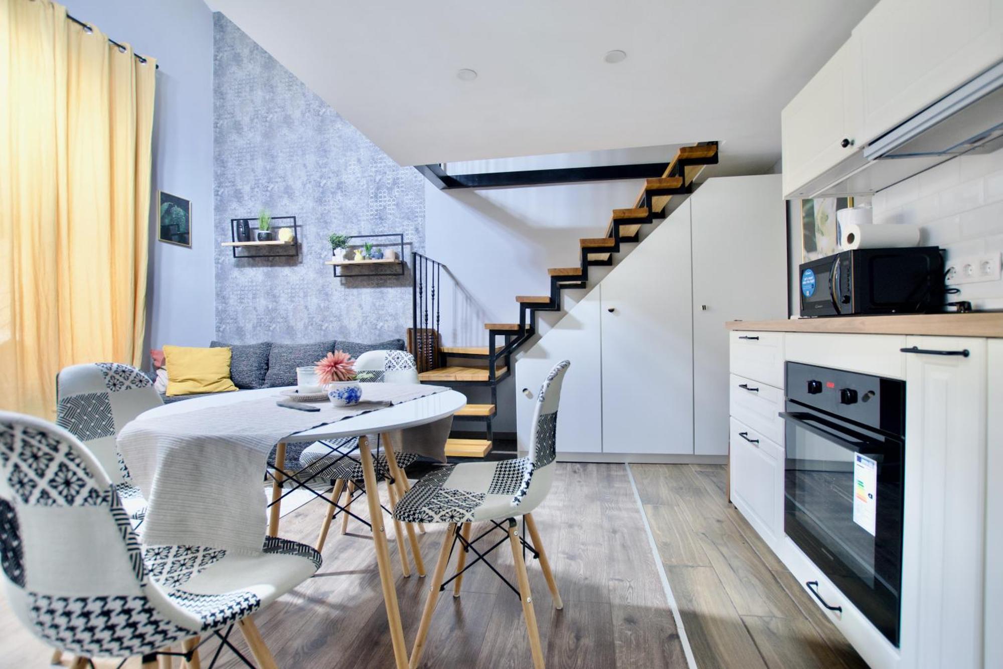Studio Apartment By Hi5- Rozsa Street ブダペスト エクステリア 写真